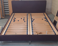 Violettes-Stoff-Doppelbett mit Stauraum, &euro; 100,00